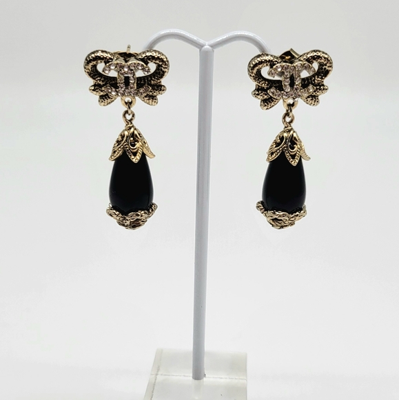 SOLD-Chanel Swarovski Crystal and Onyx Glass Bow Dangle Logo Earrings Light Gold - Picture 10 of 13